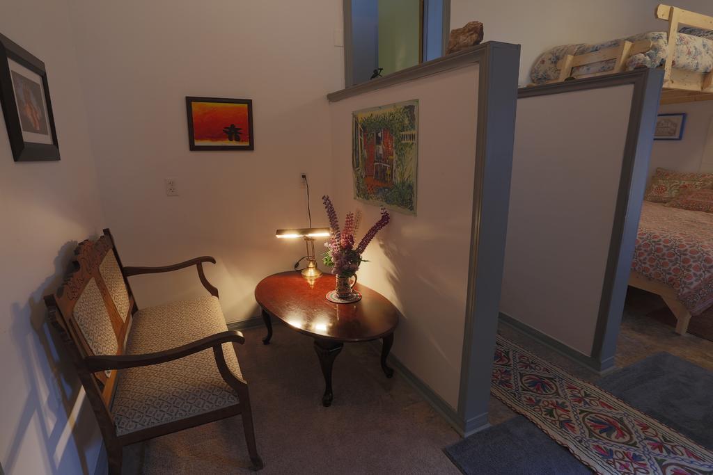 Meems Elliston B&B ภายนอก รูปภาพ