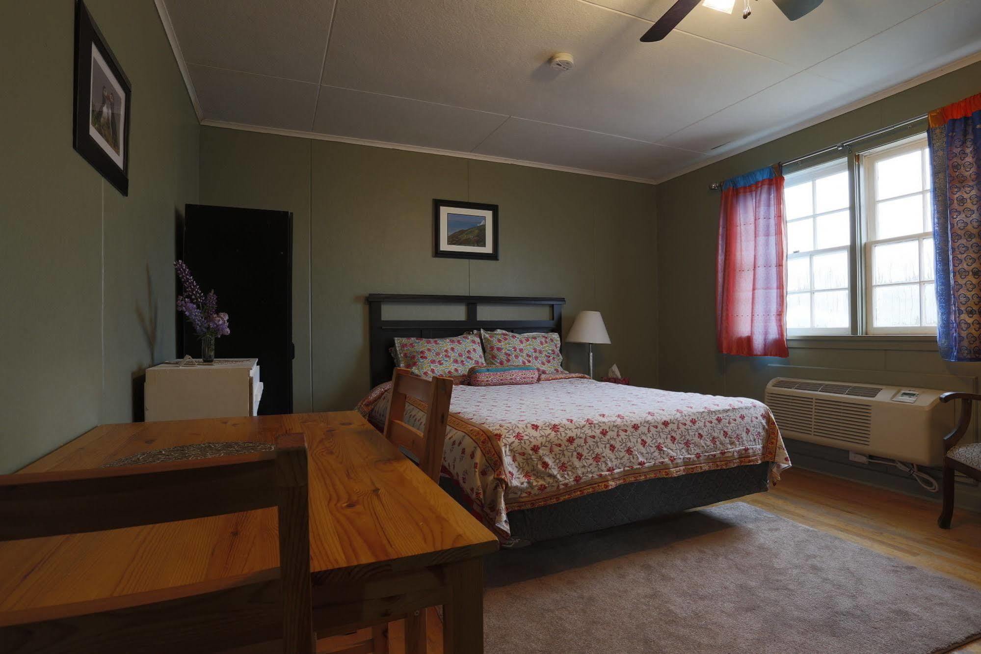 Meems Elliston B&B ภายนอก รูปภาพ